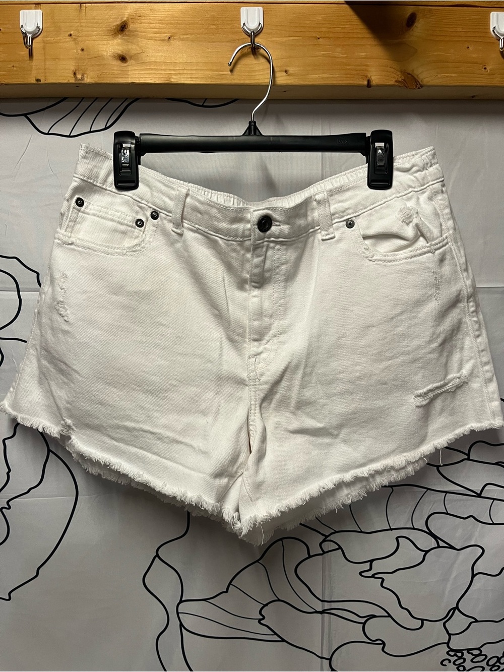 aerie Cotton Blend Frayed Hem Denim Shorts (396) - Picture 2 of 10